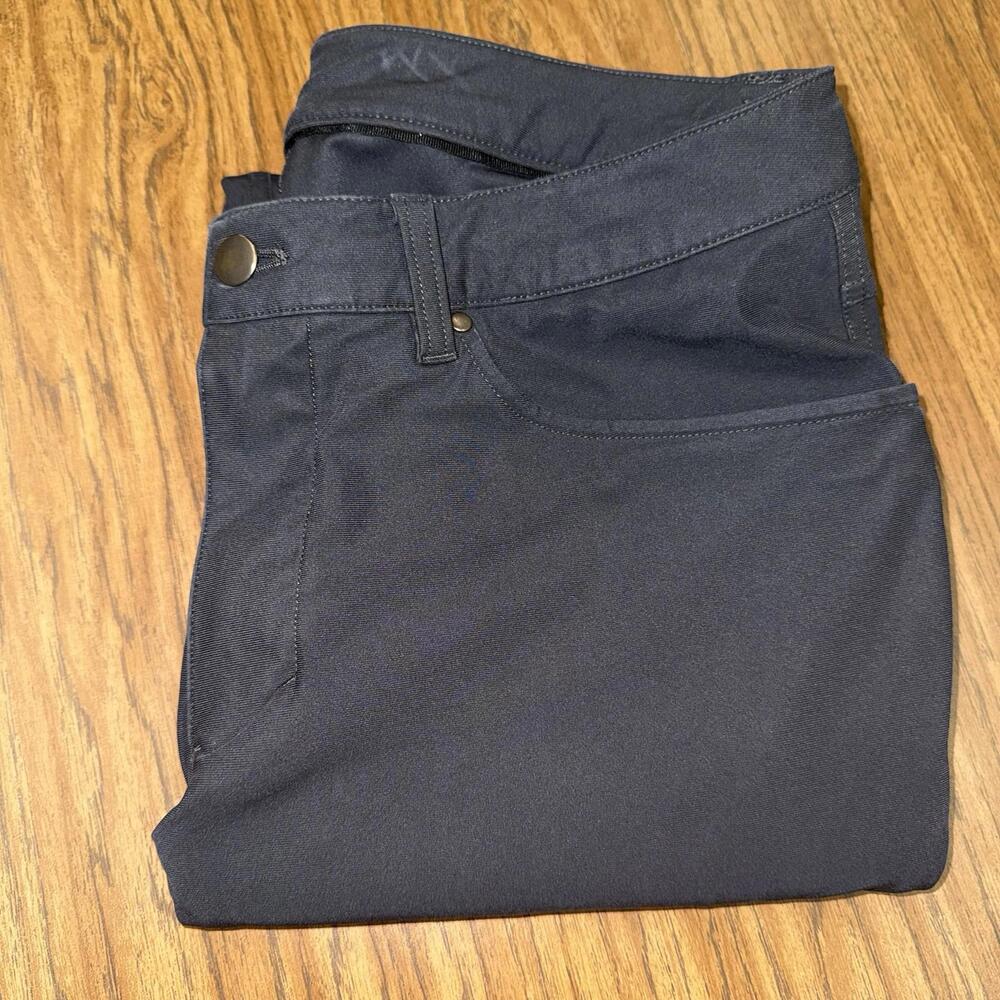 EUC Men’s lululemon ABC Golf Pants Black Size 32